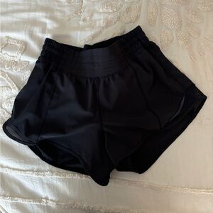 Lululemon 2.5” black, high-waisted, hotty hot shorts